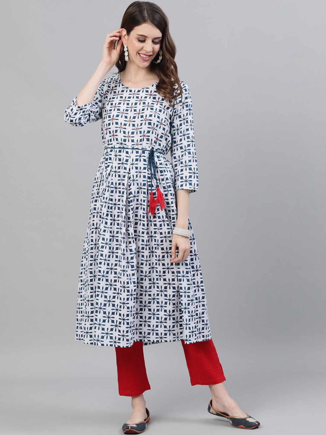 

antaran Women Grey & White Ethnic Motifs Printed Cotton Anarkali Kurta