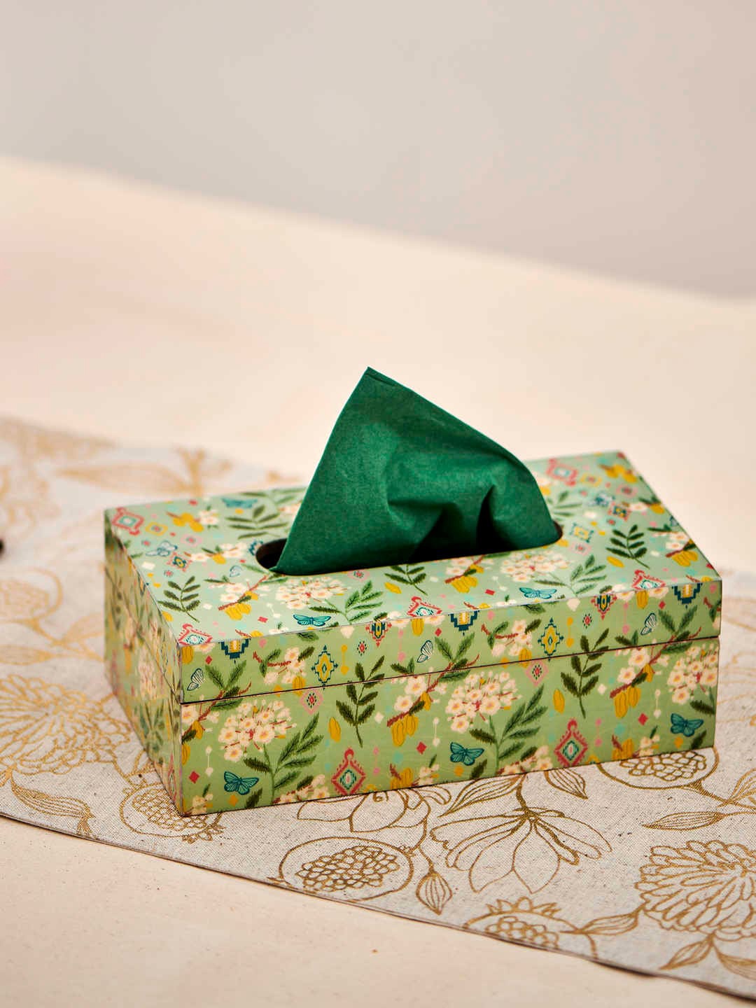 

Chumbak Green & Pink Printed Tissue Holder