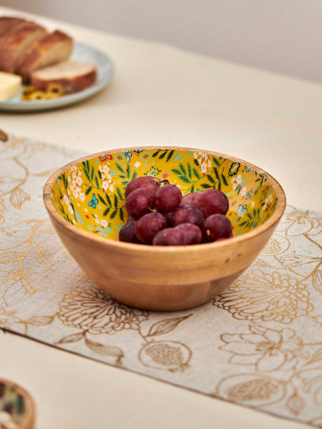

Chumbak Yellow & Green 1 Pieces Floral Printed Wooden Glossy Bowls