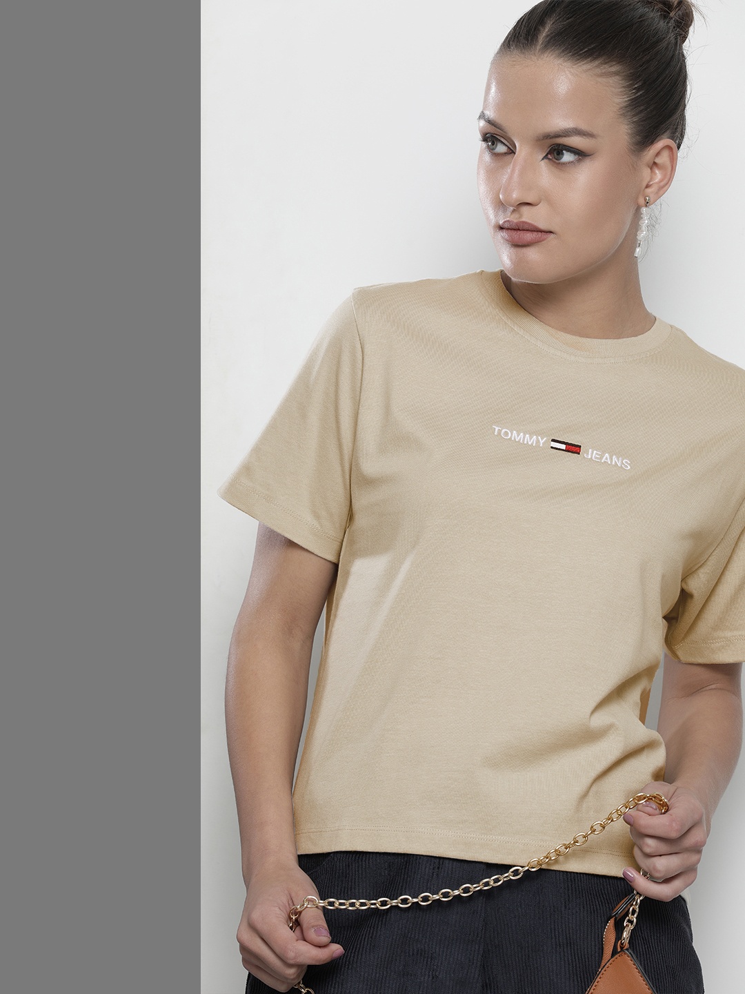 

Tommy Hilfiger Women Beige Brand Logo Pure Cotton T-shirt