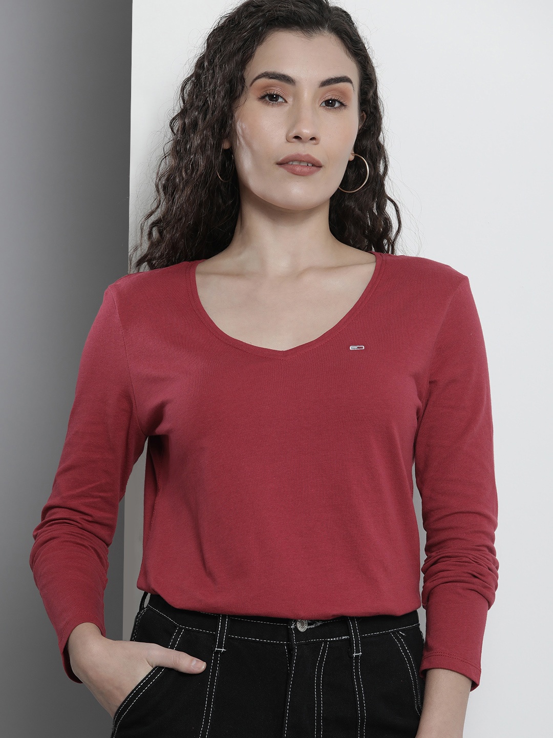 

Tommy Hilfiger Women Red Solid T-shirt