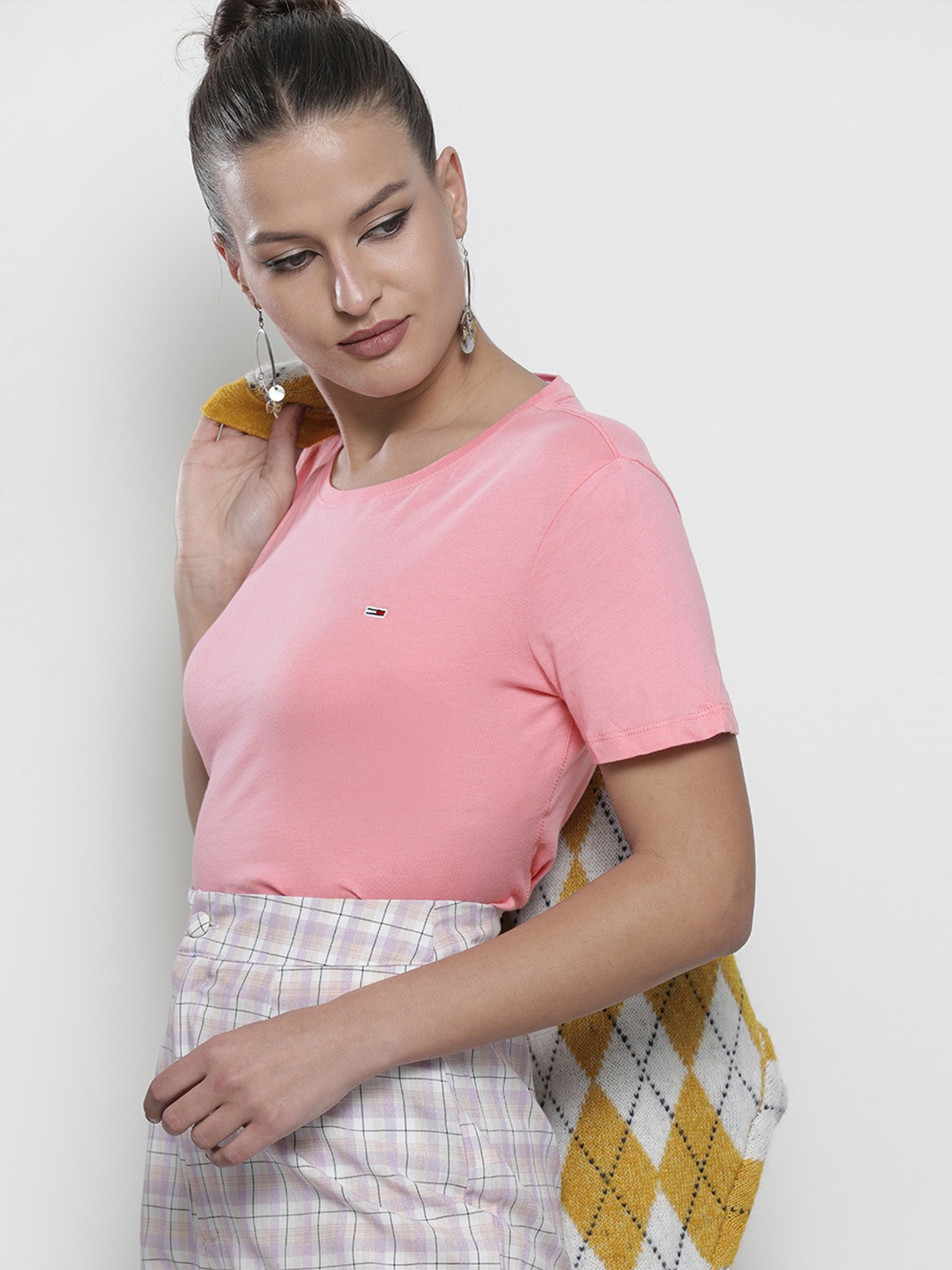 

Tommy Hilfiger Women Pink Slim Fit T-shirt