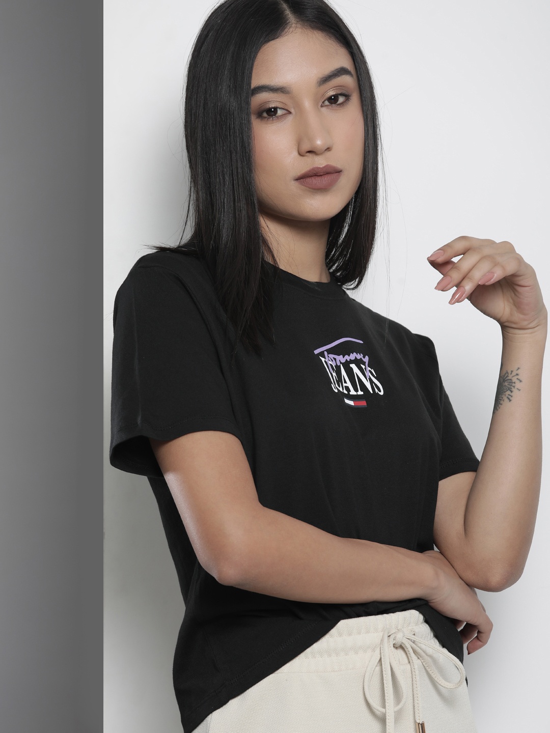 

Tommy Hilfiger Women Black Brand Logo Printed Pure Cotton T-shirt