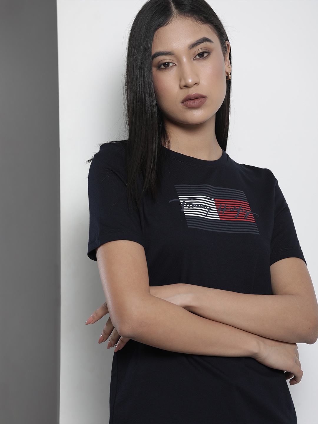 

Tommy Hilfiger Women Navy Blue & White Brand Logo Printed Organic Cotton T-shirt