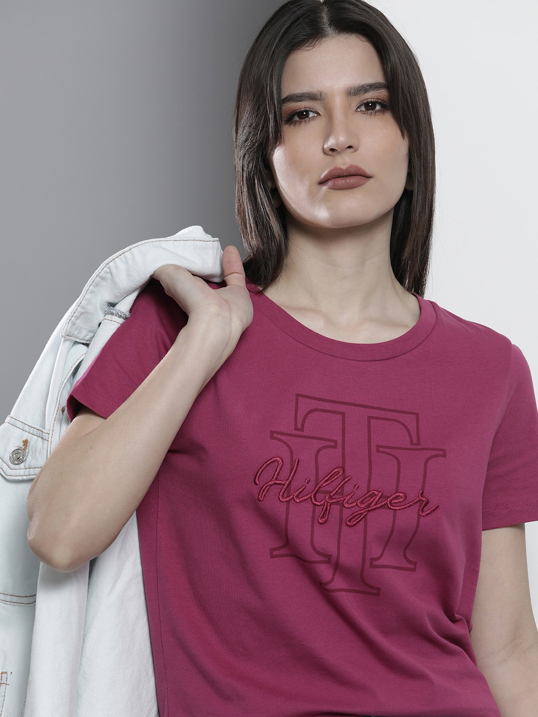 

Tommy Hilfiger Women Magenta Brand Logo Printed Pure Cotton T-shirt