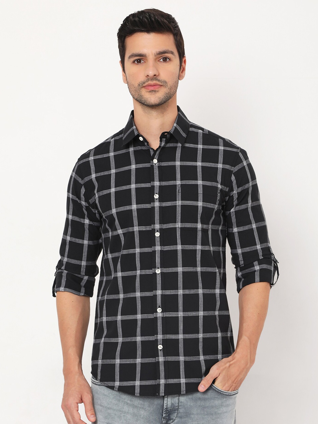 

Mufti Men Black Slim Fit Windowpane Checks Checked Casual Shirt