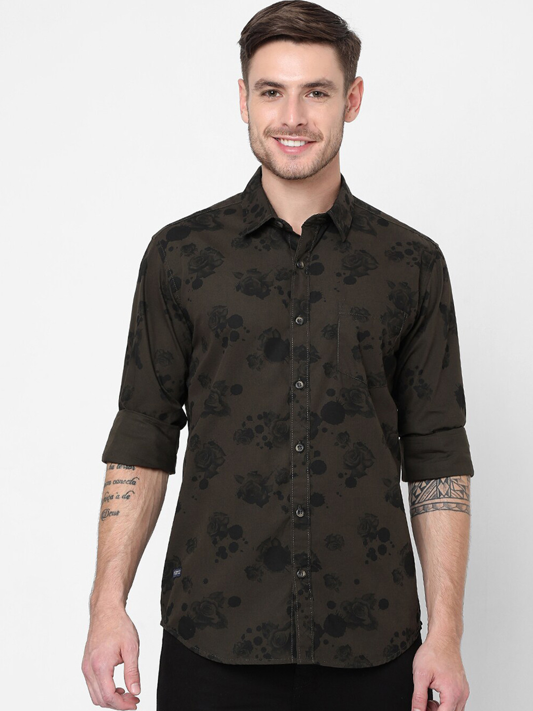 

Mufti Men Olive Green Slim Fit Floral Printed Pure Cotton Casual Shirt