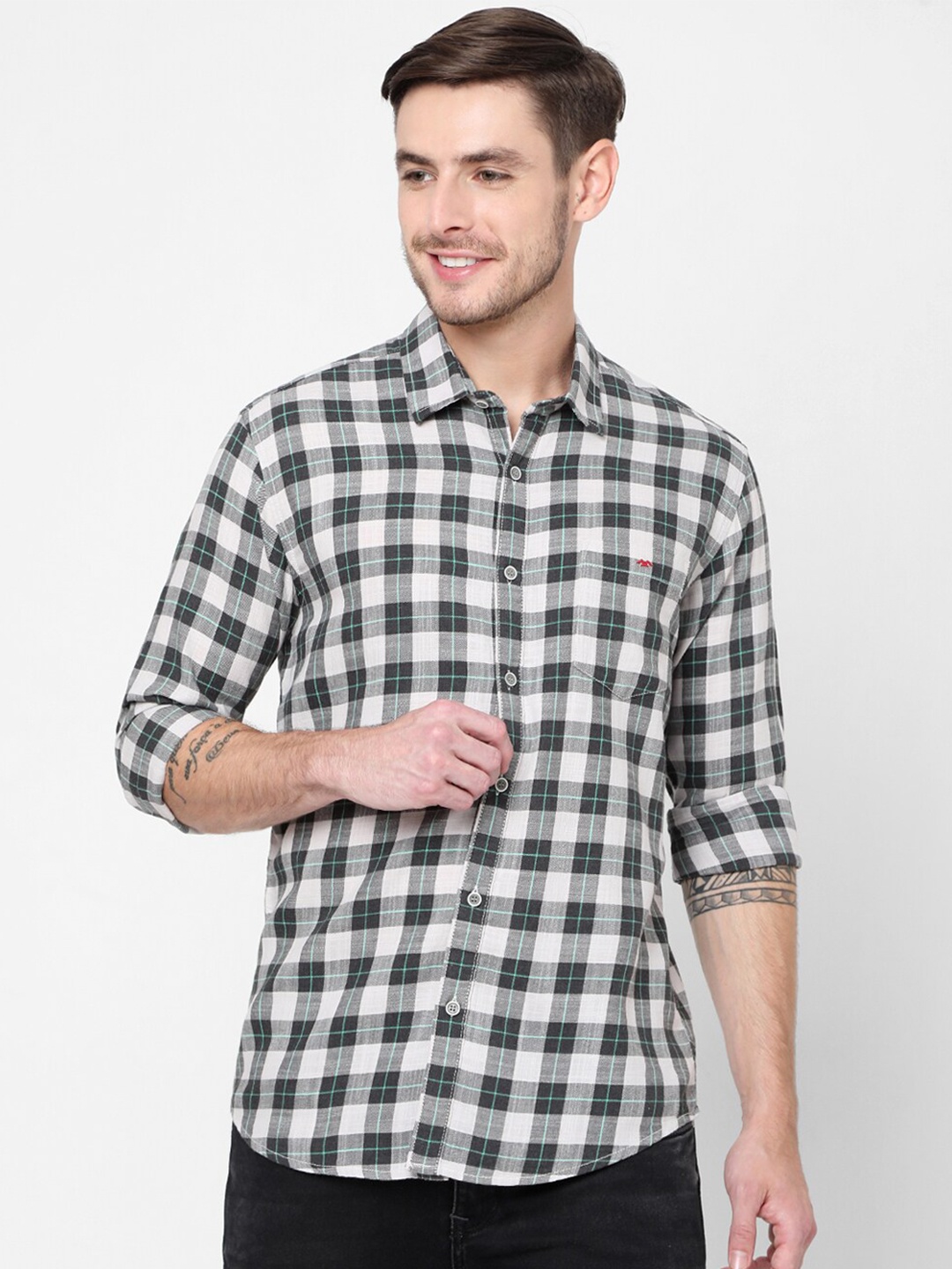 

Mufti Men Black Slim Fit Gingham Checks Pure Cotton Casual Shirt