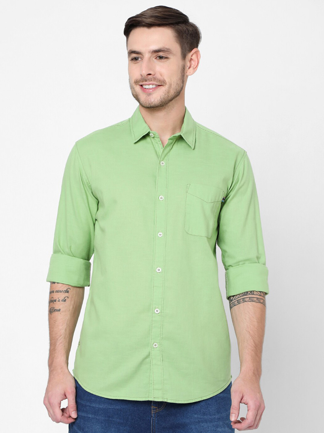 

Mufti Men Green Slim Fit Pure Cotton Casual Shirt