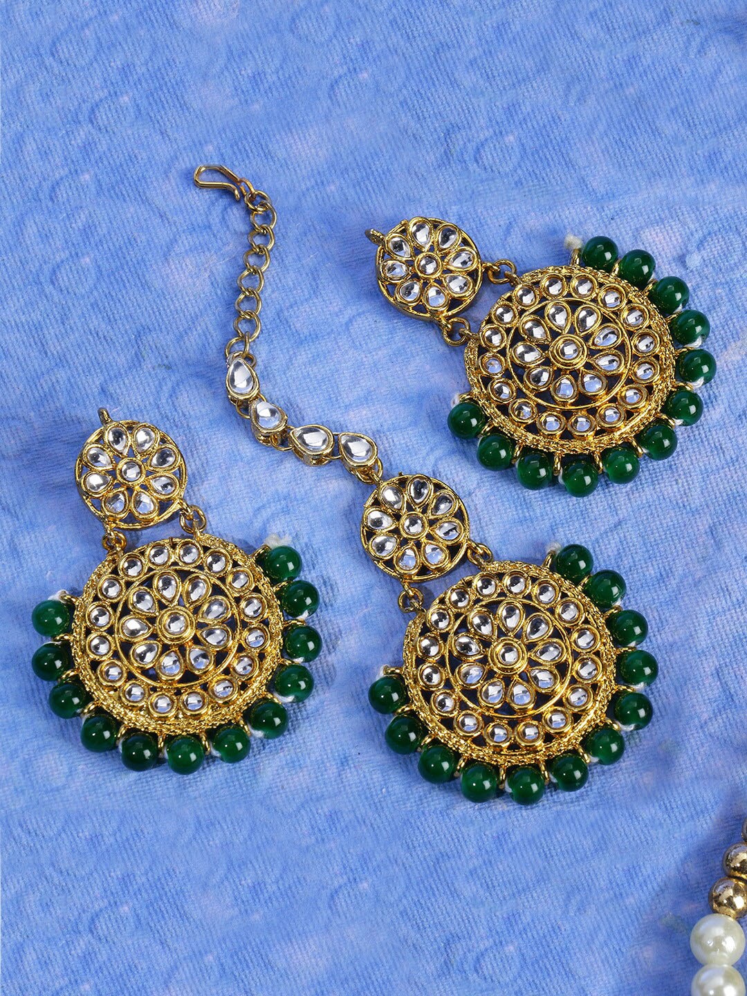 

LIVE EVIL Green & White Gold Plated Kundan & Pearl Maang Tika With Earrings Set