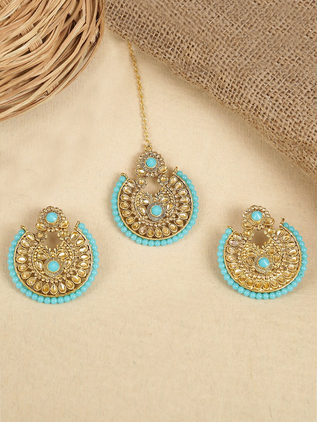 

LIVE EVIL Blue Gold Plated Kundan & Pearl Maang Tika With Earrings Set
