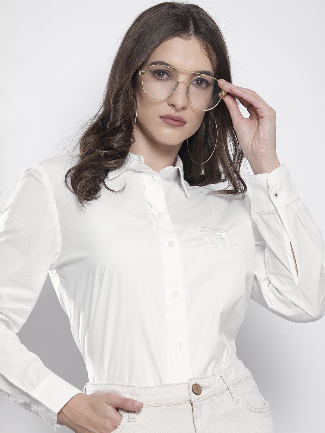 

Tommy Hilfiger Women White Relaxed Fit Solid Pure Cotton Casual Shirt