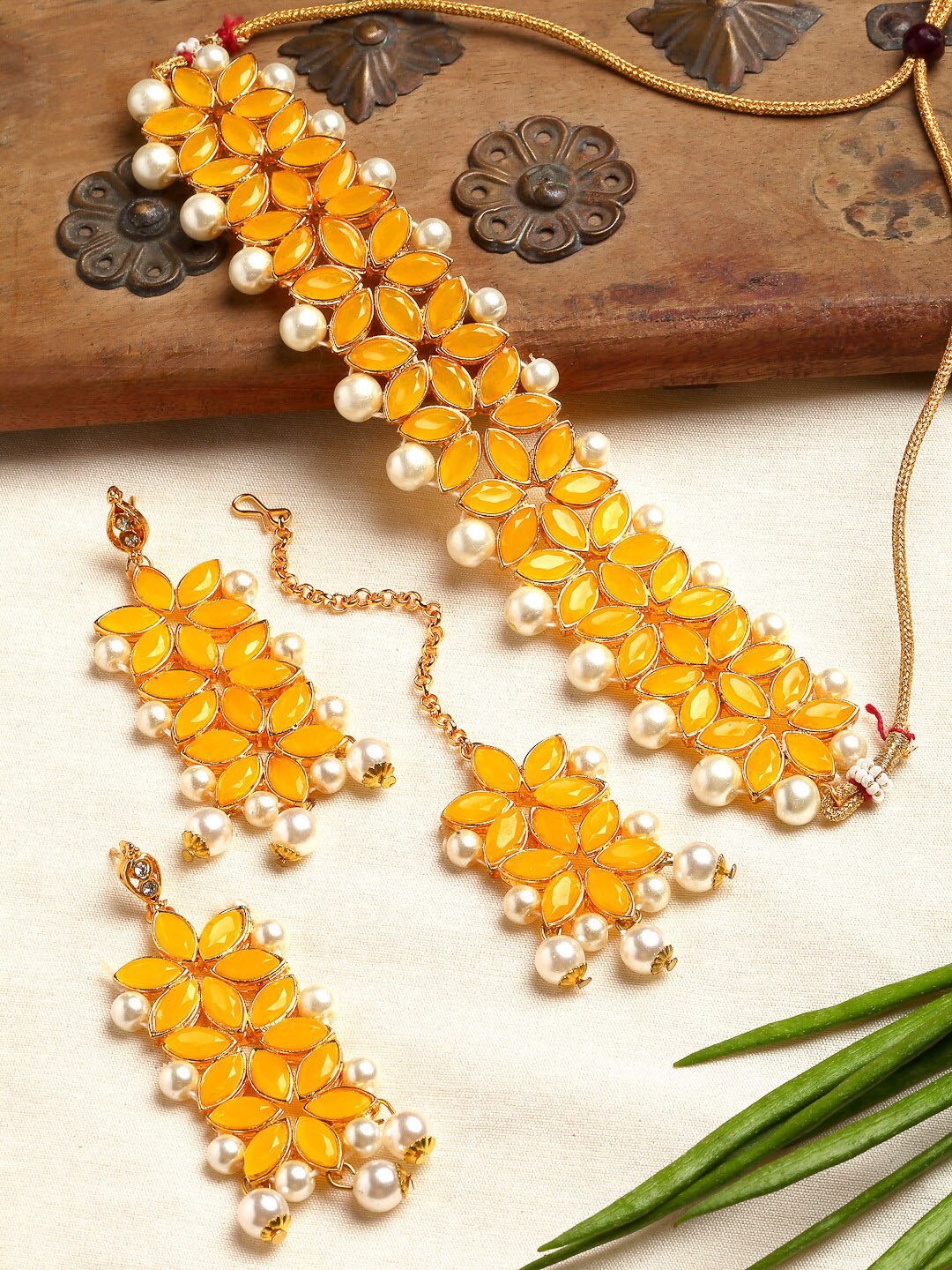 

ZENEME Gold-Plated Yellow & White Stone Studded & Beaded Jewllery Set