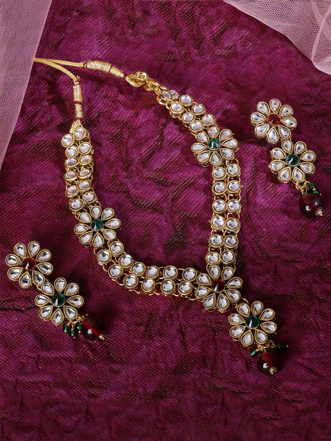 

LIVE EVIL Red & Gold-Plated Kundan Studded Jewellery Set