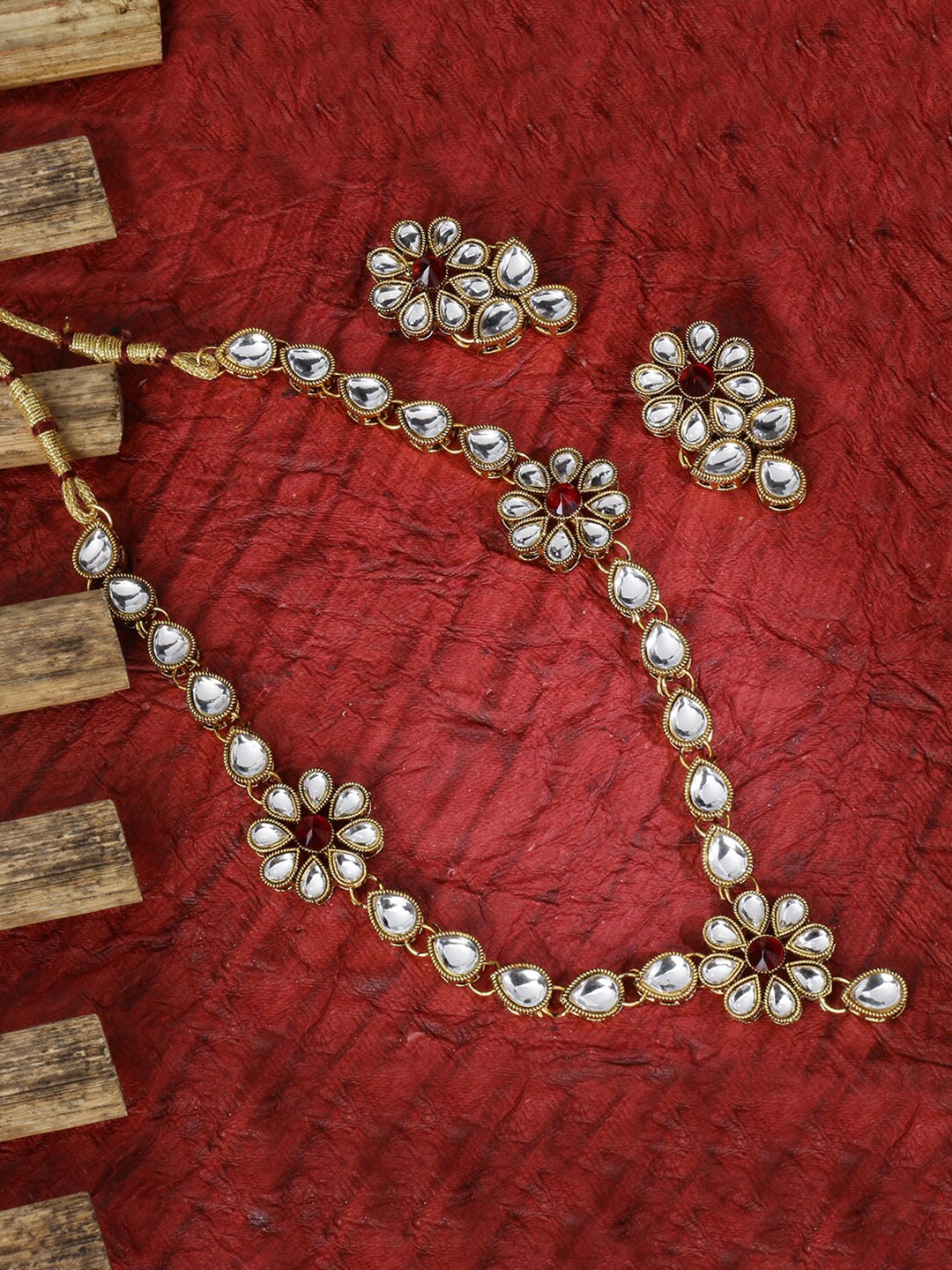 

LIVE EVIL Red & Transparent Gold-Plated Necklace With Earrings