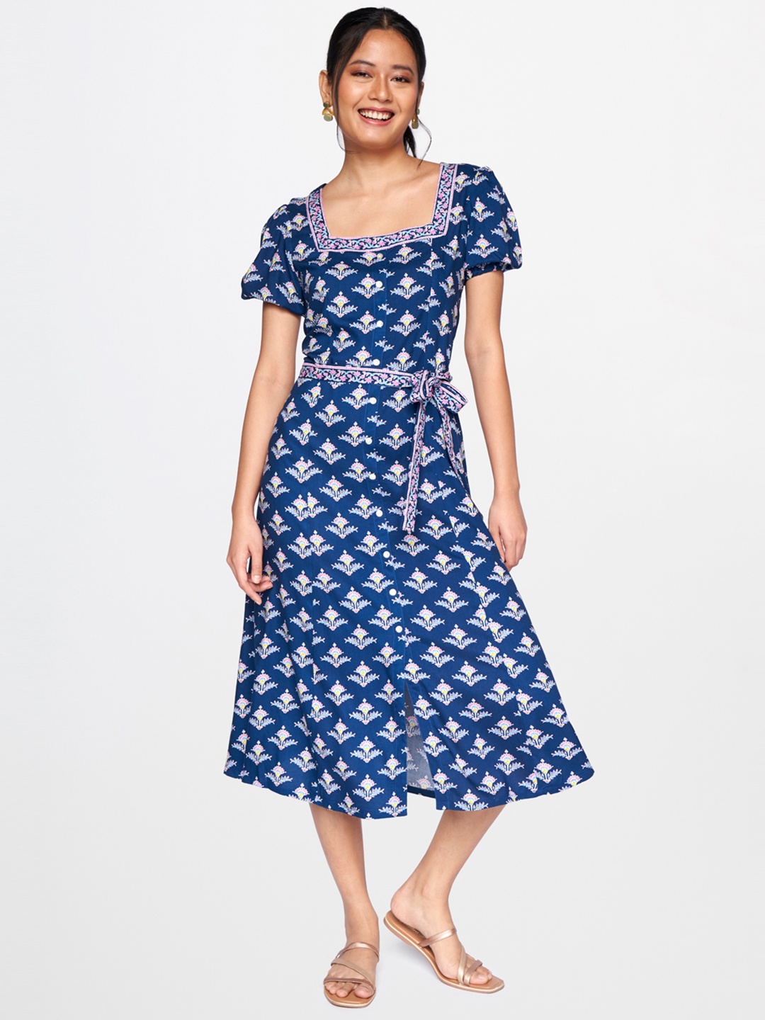 

Global Desi Women Blue & White Floral Print A-Line Midi Dress