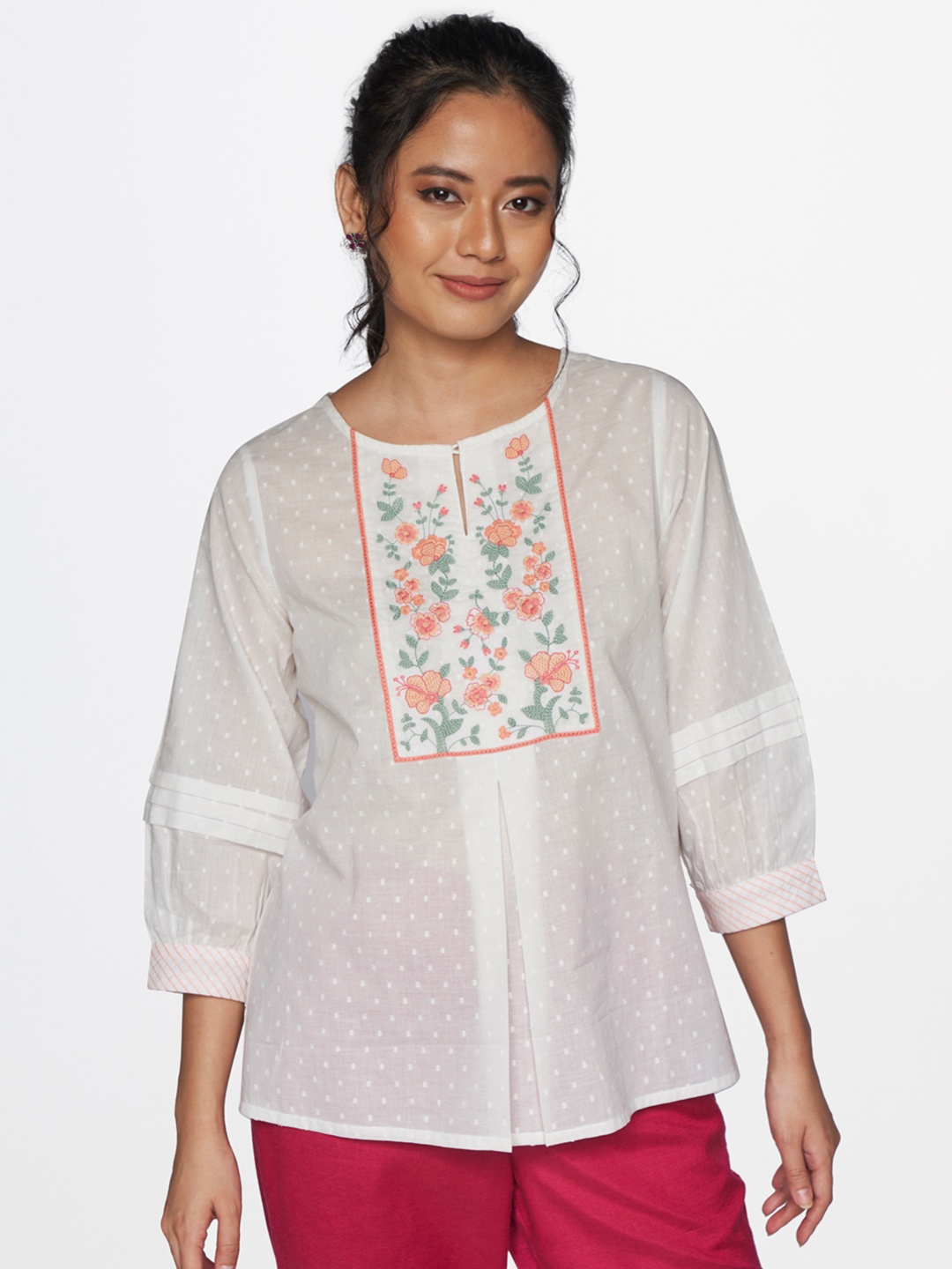 

Global Desi White & Pink Floral Print Casual Top