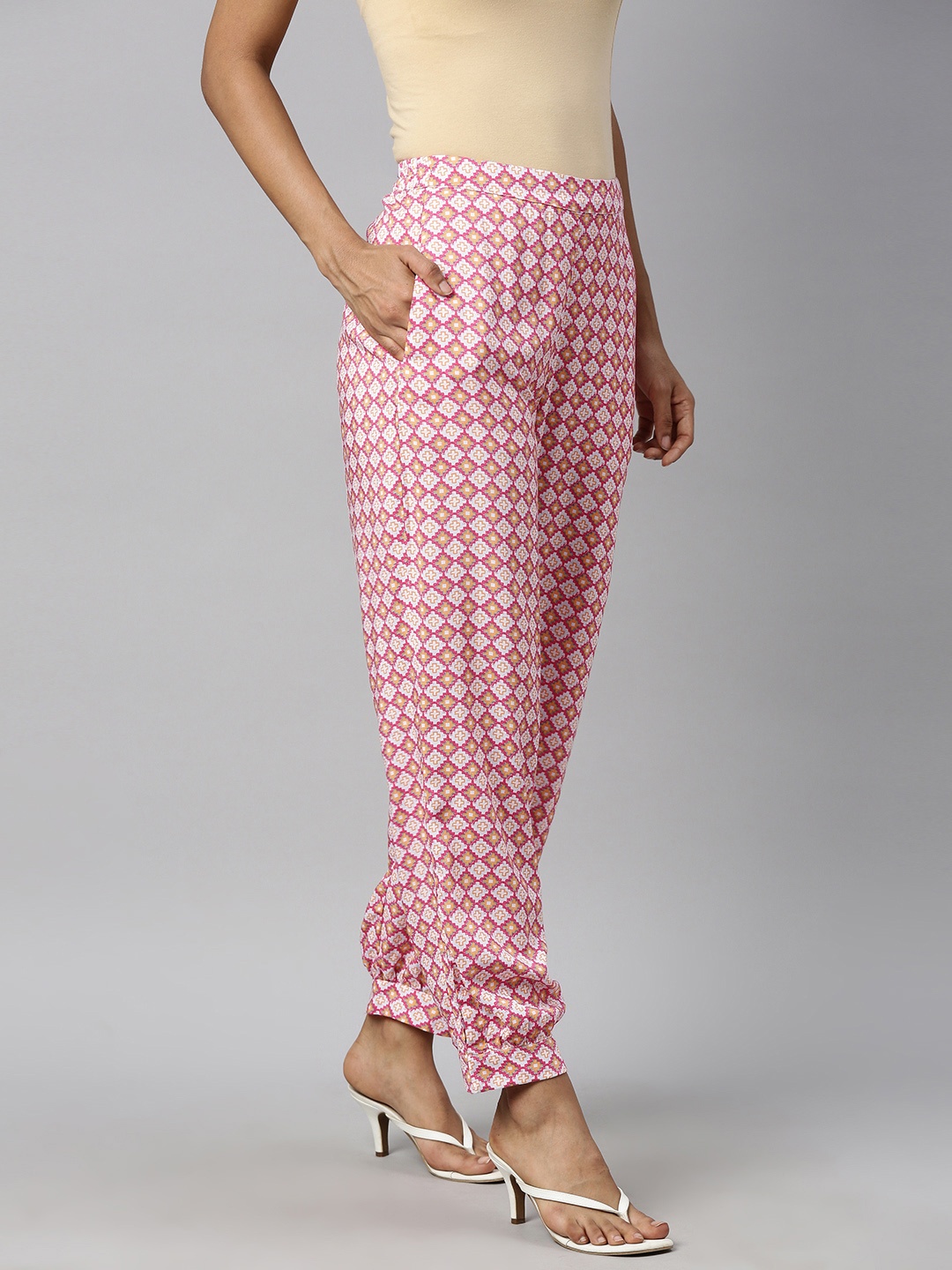 

Global Desi Women Pink Ethnic Motifs Printed Straight Fit Joggers