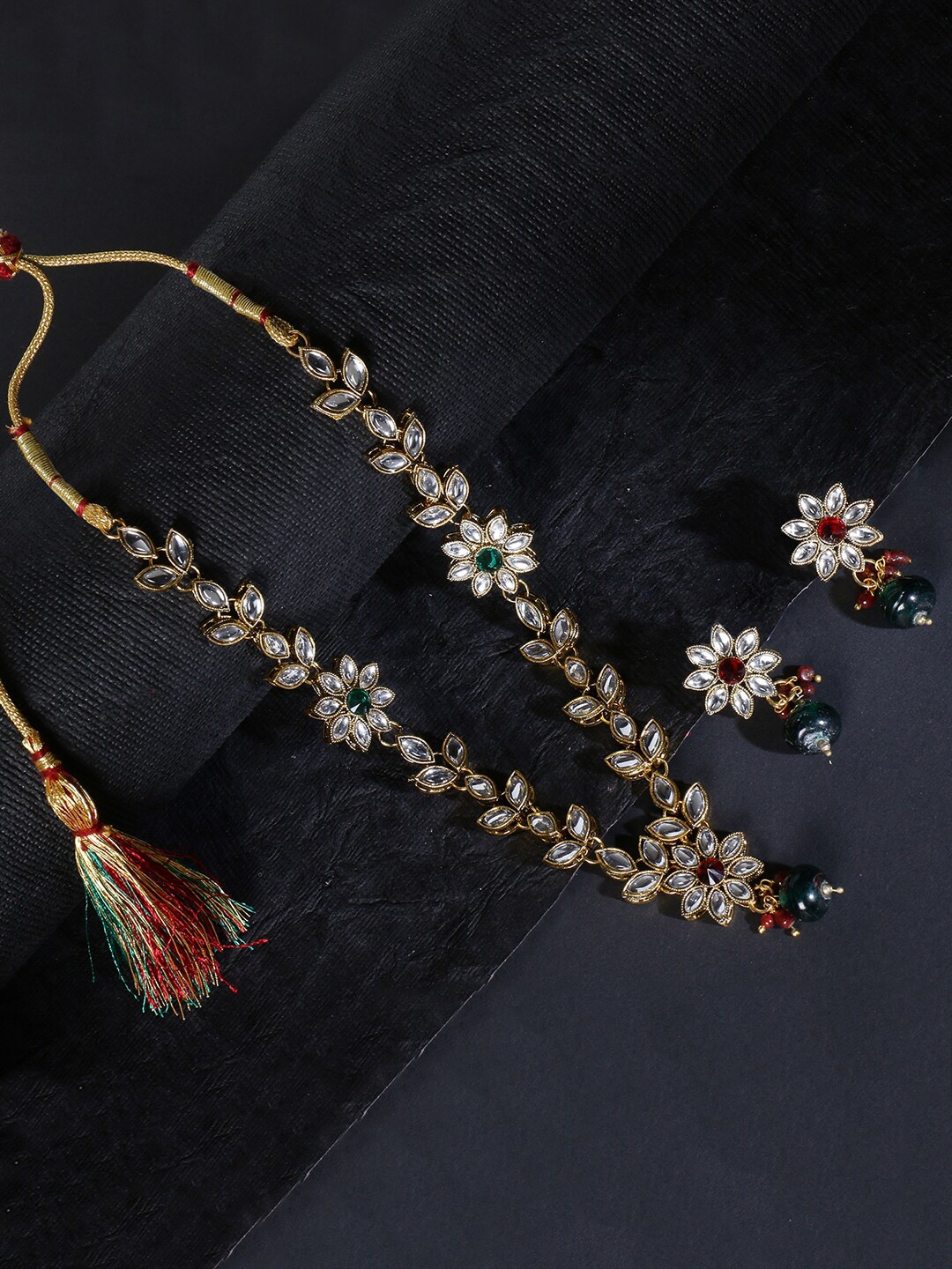 

LIVE EVIL Red Gold-Plated Kundan Stone Necklace