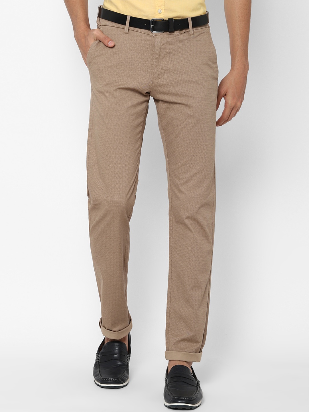 

Allen Solly Men Khaki Solid Slim Fit Chinos