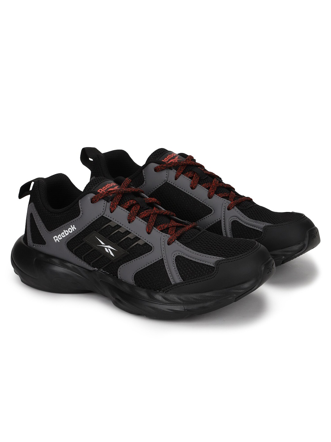 

Reebok Men Black & Grey Echo Ridge Running Shoes