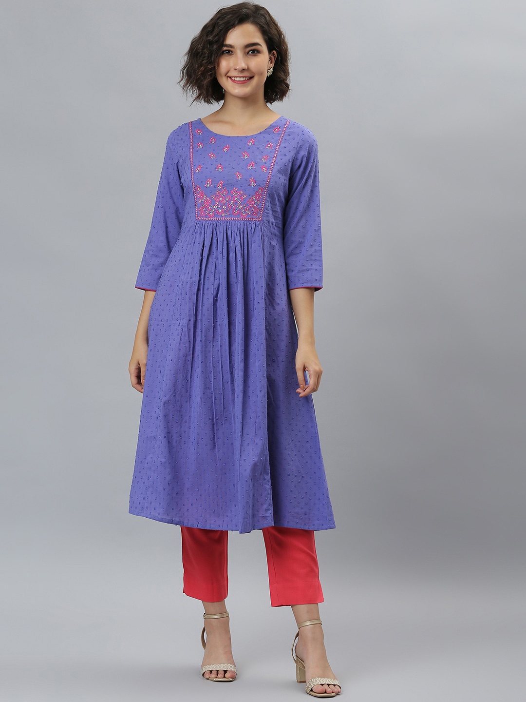 

Janasya Women Purple Embroidered Flared Sleeves Thread Work Floral Kurta