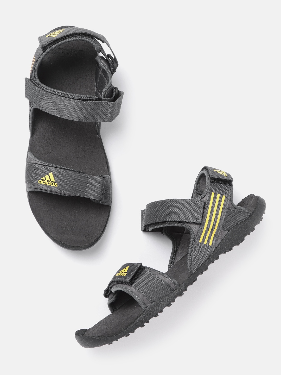 

ADIDAS Men Charcoal Grey Solid Mechan Sports Sandals