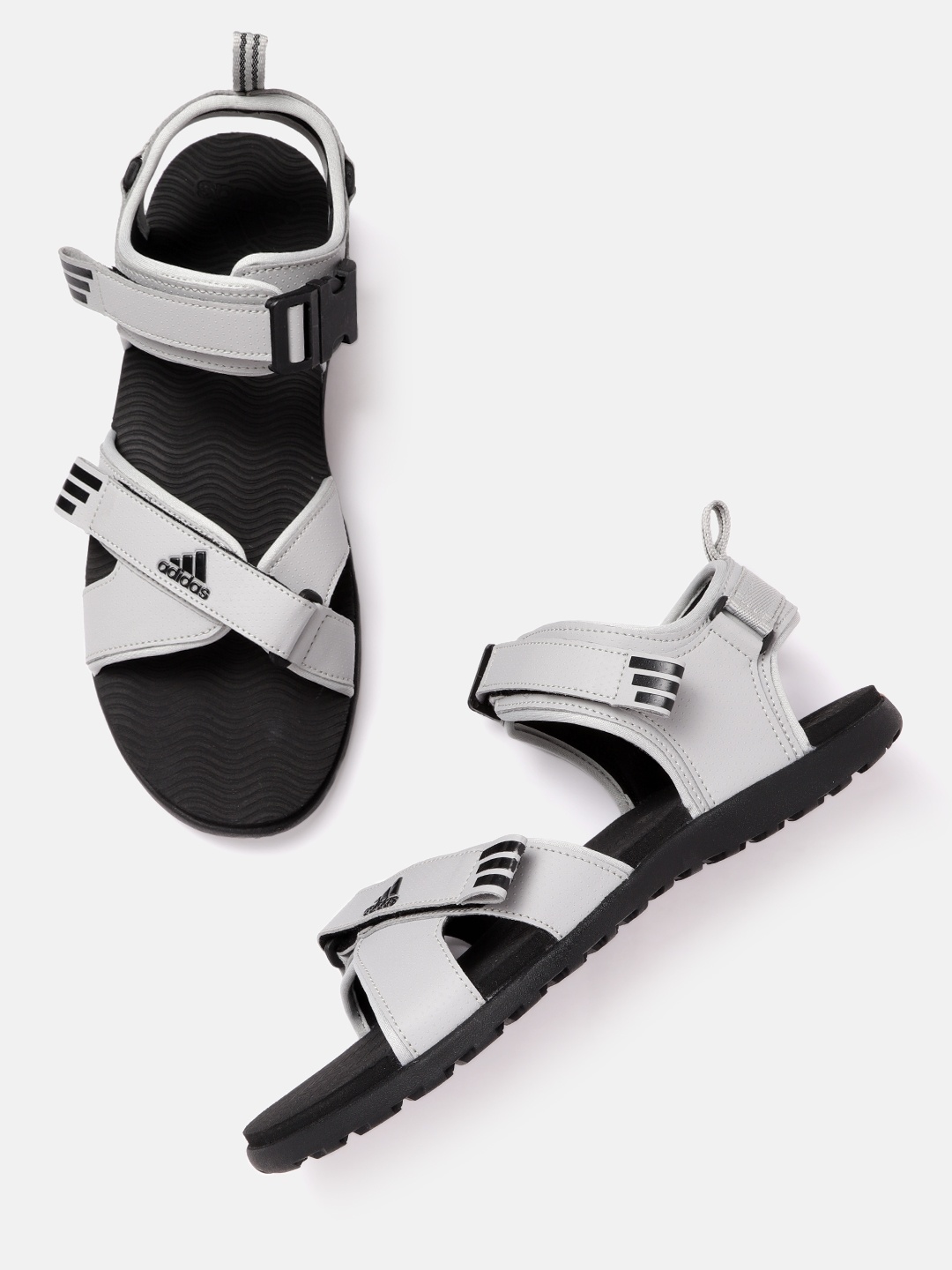 

ADIDAS Men Grey Textured Yanet Sports Sandals