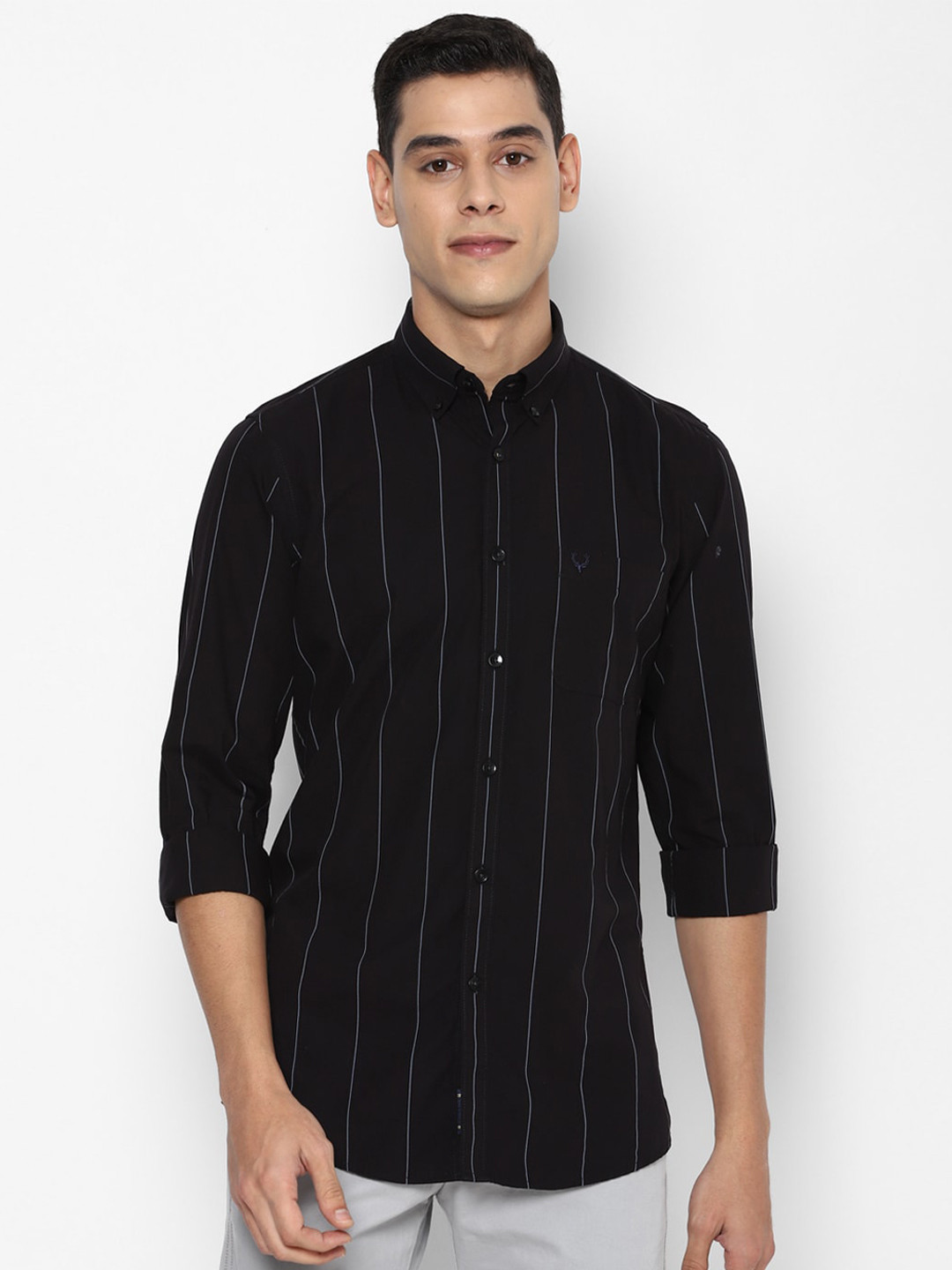 

Allen Solly Men Black Slim Fit Striped Pure Cotton Casual Shirt