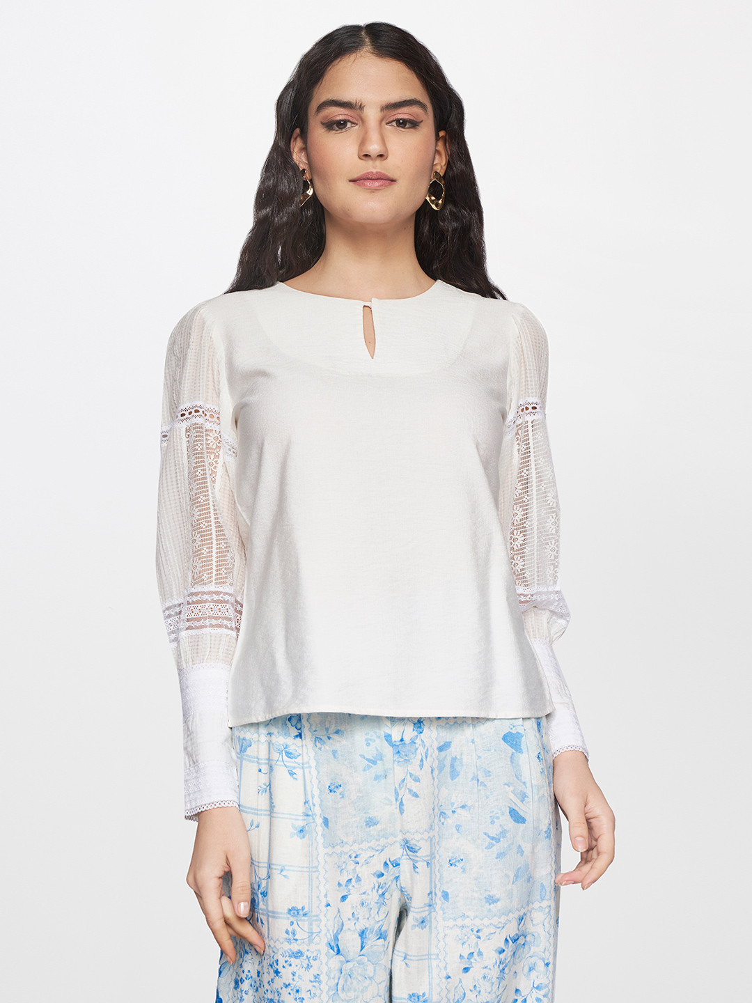 

AND Lace Inserts Keyhole Neck Top, White