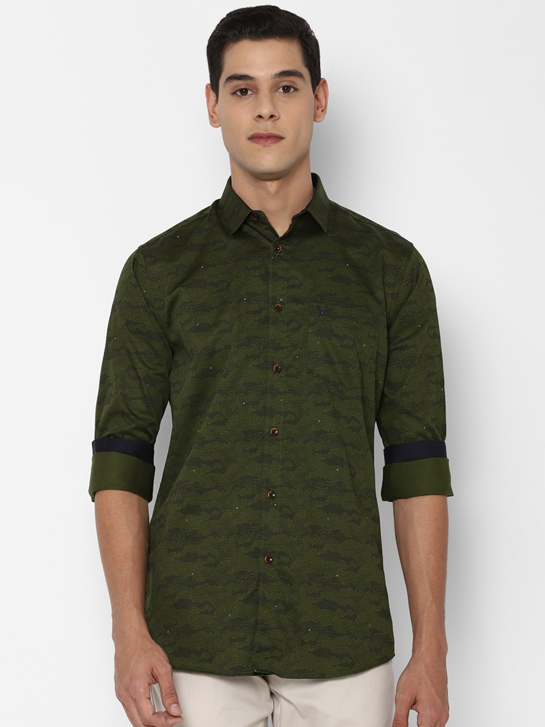 

Allen Solly Men Olive Green Slim Fit Printed Casual Shirt