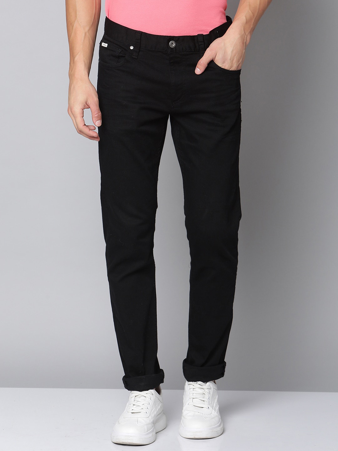

LINDBERGH Men Black Tapered Fit Jeans