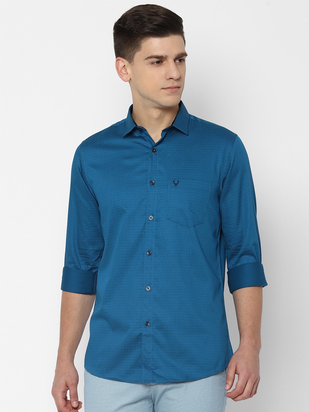 

Allen Solly Men Blue Slim Fit Printed Pure Cotton Casual Shirt