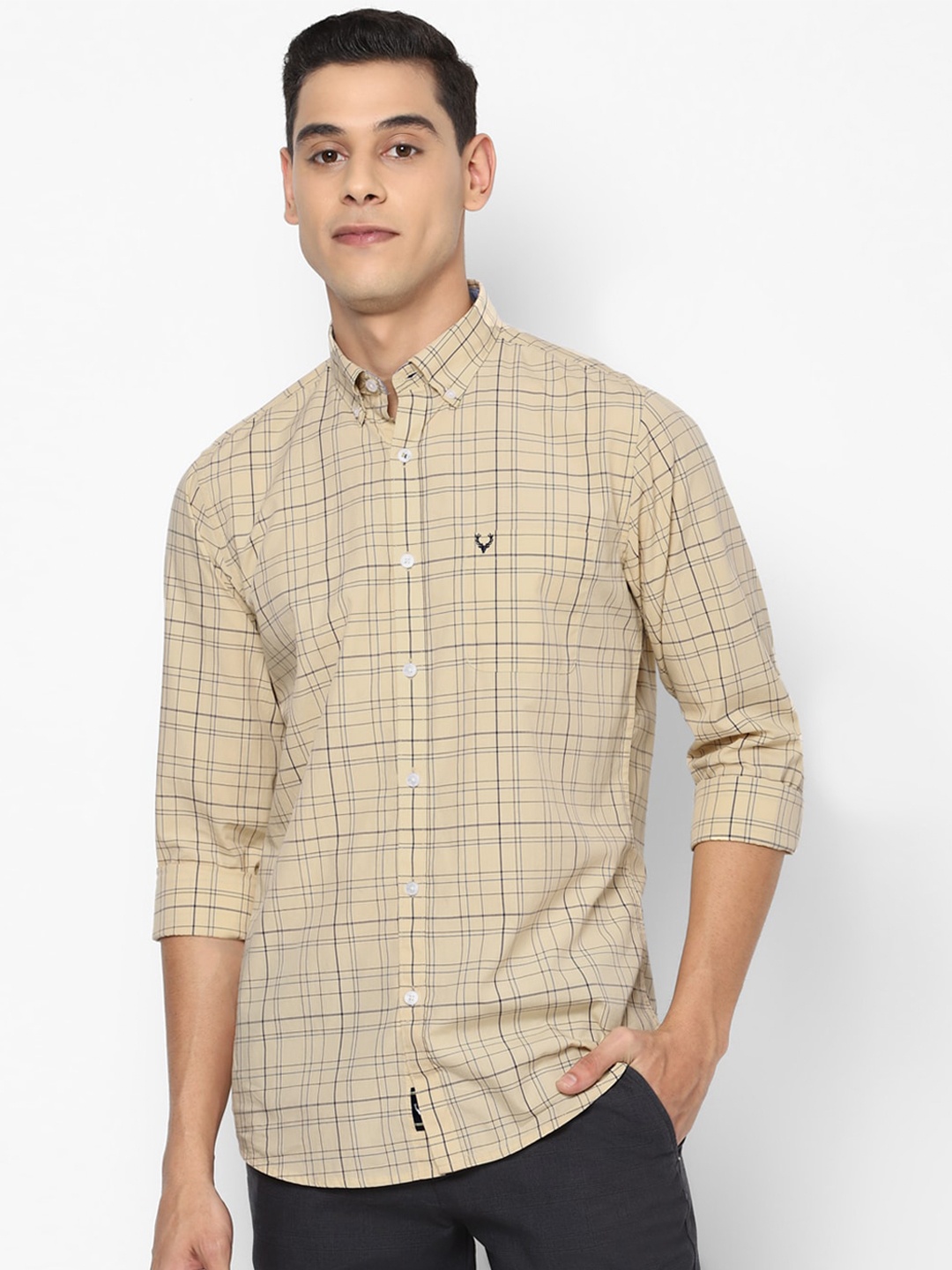 

Allen Solly Men Beige Slim Fit Checked Pure Cotton Casual Shirt