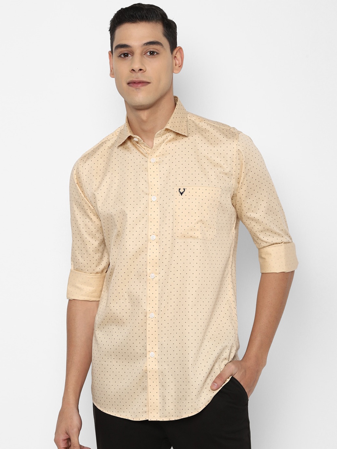 

Allen Solly Men Beige Slim Fit Printed Cotton Casual Shirt