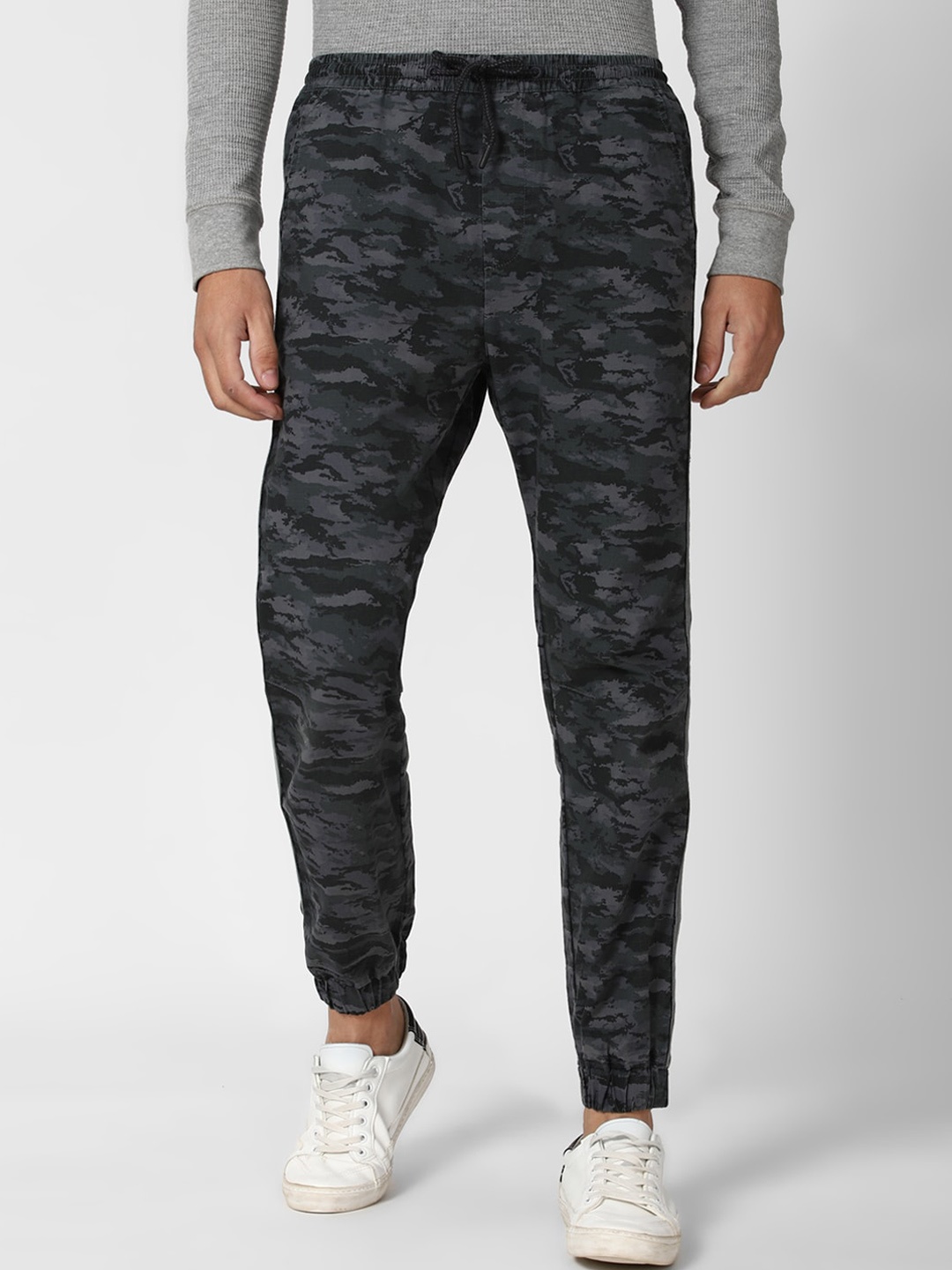 

Peter England Casuals Men Grey Camouflage Printed Slim Fit Joggers Trousers