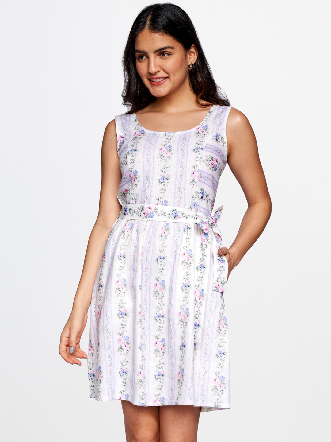 

AND Women White & Blue Floral Printed Linen A-Line Dress With A Belt