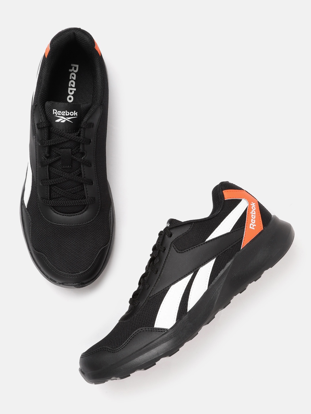 

Reebok Men Black & White Woven Design Ree Fusion Running Shoes