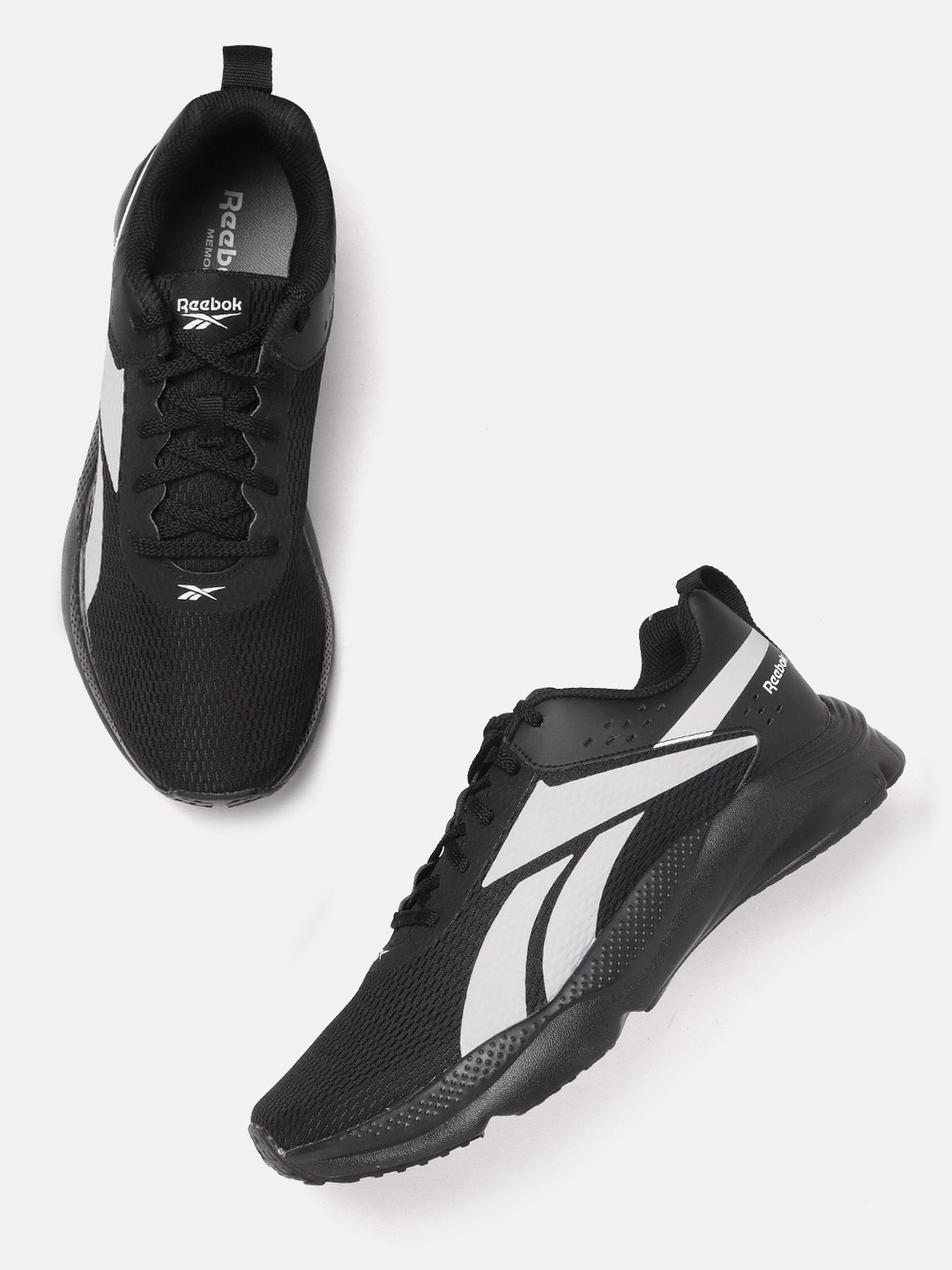 

Reebok Men Black & White Woven Design Runway Shoes