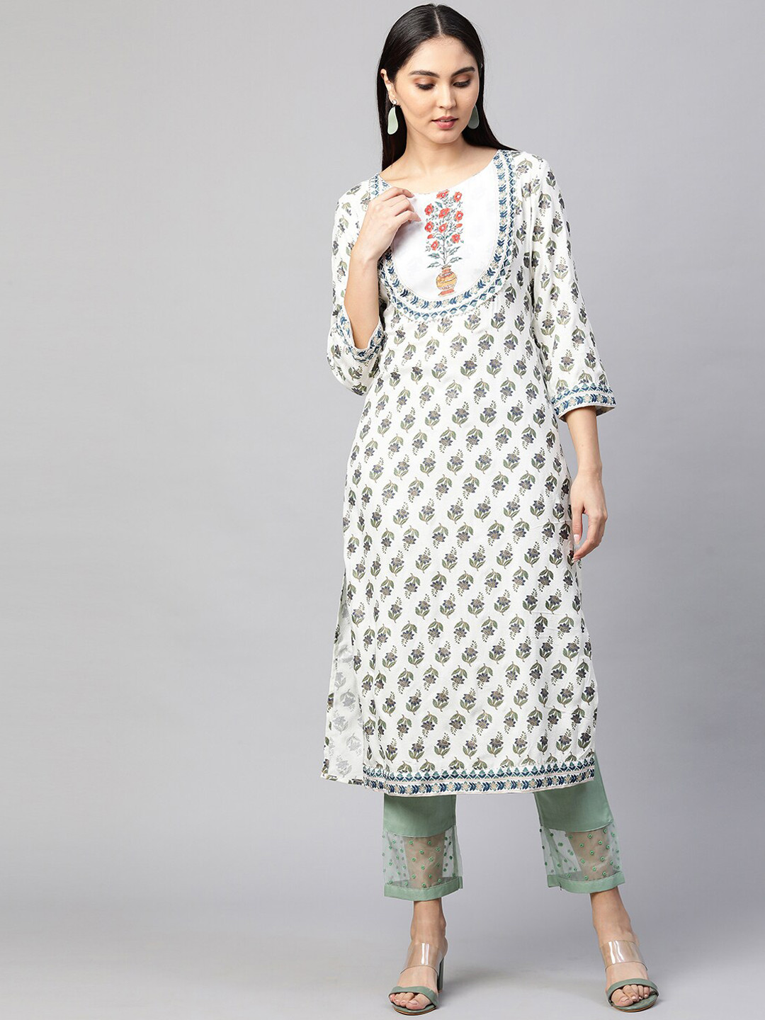 

FASHOR Women White & Green Ethnic Motifs Printed Crepe Kurta