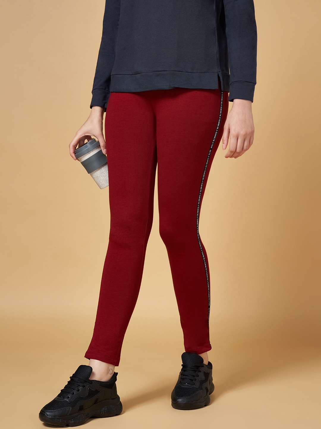 

Ajile by Pantaloons Women Maroon Solid Pure Cotton Tights