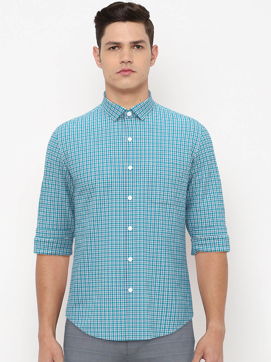 

Peter England Men Blue Slim Fit Checked Formal Shirt