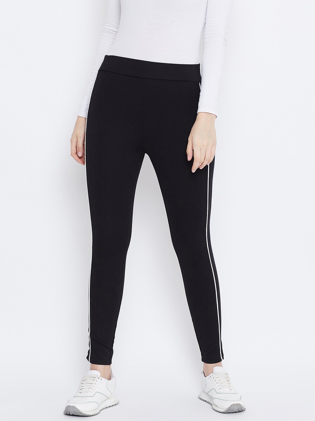 

Clora Creation Women Black & White Solid Treggings