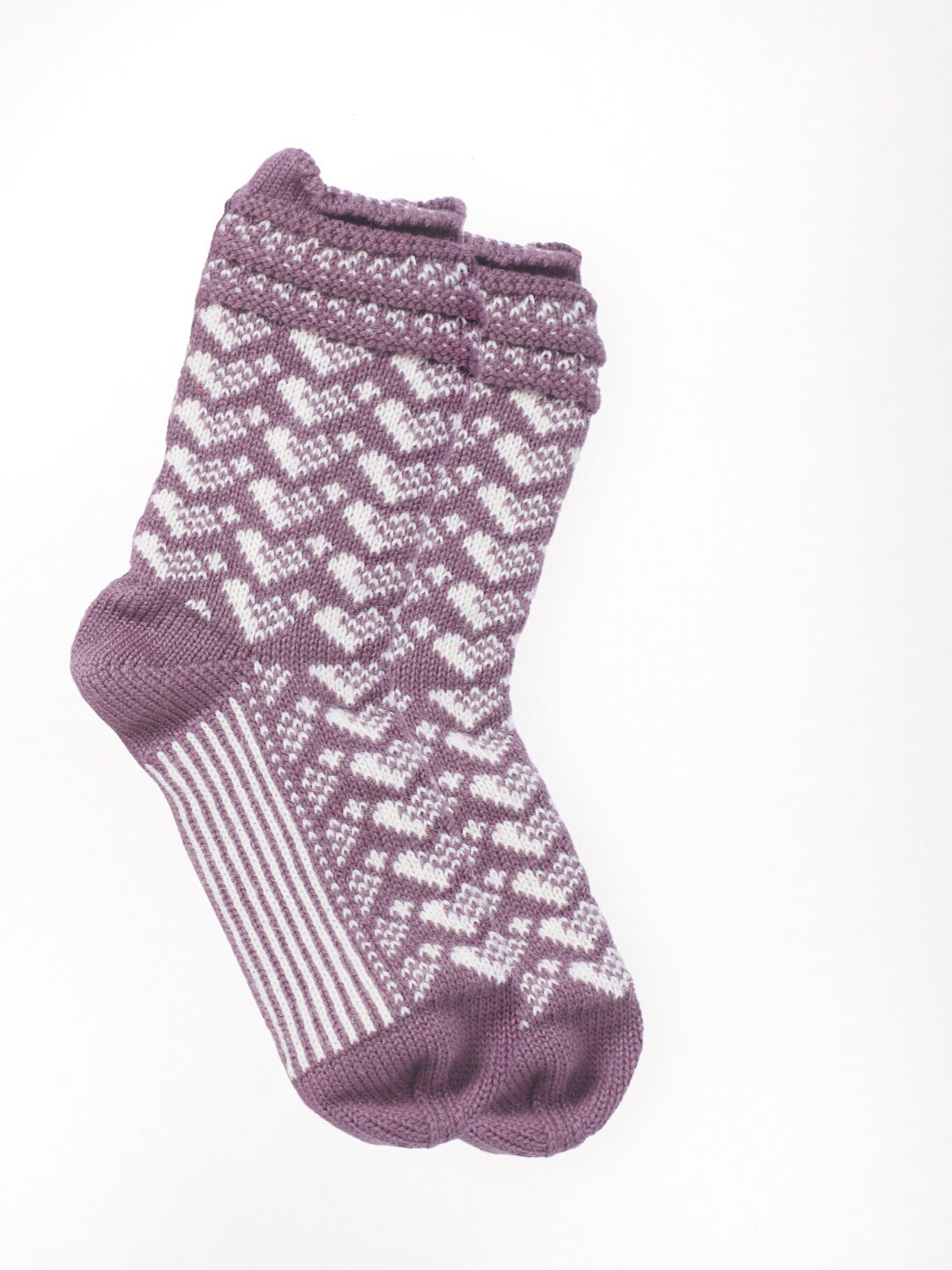 

Bharatasya Women Purple & White Patterned Calf-Length Socks