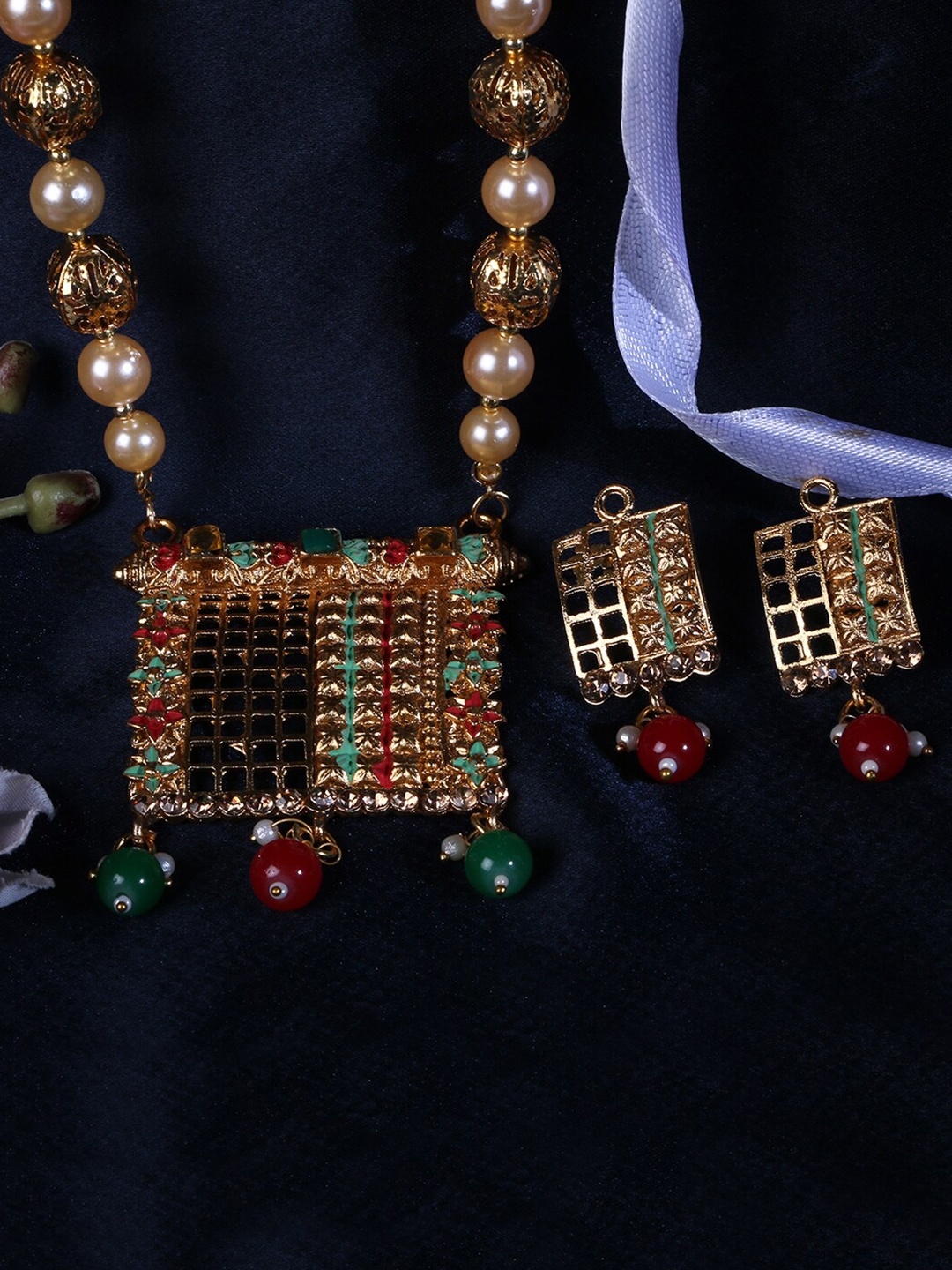 

LIVE EVIL Gold-Toned & Green Gold Plated Stones & Beads Studded Jewellery Set
