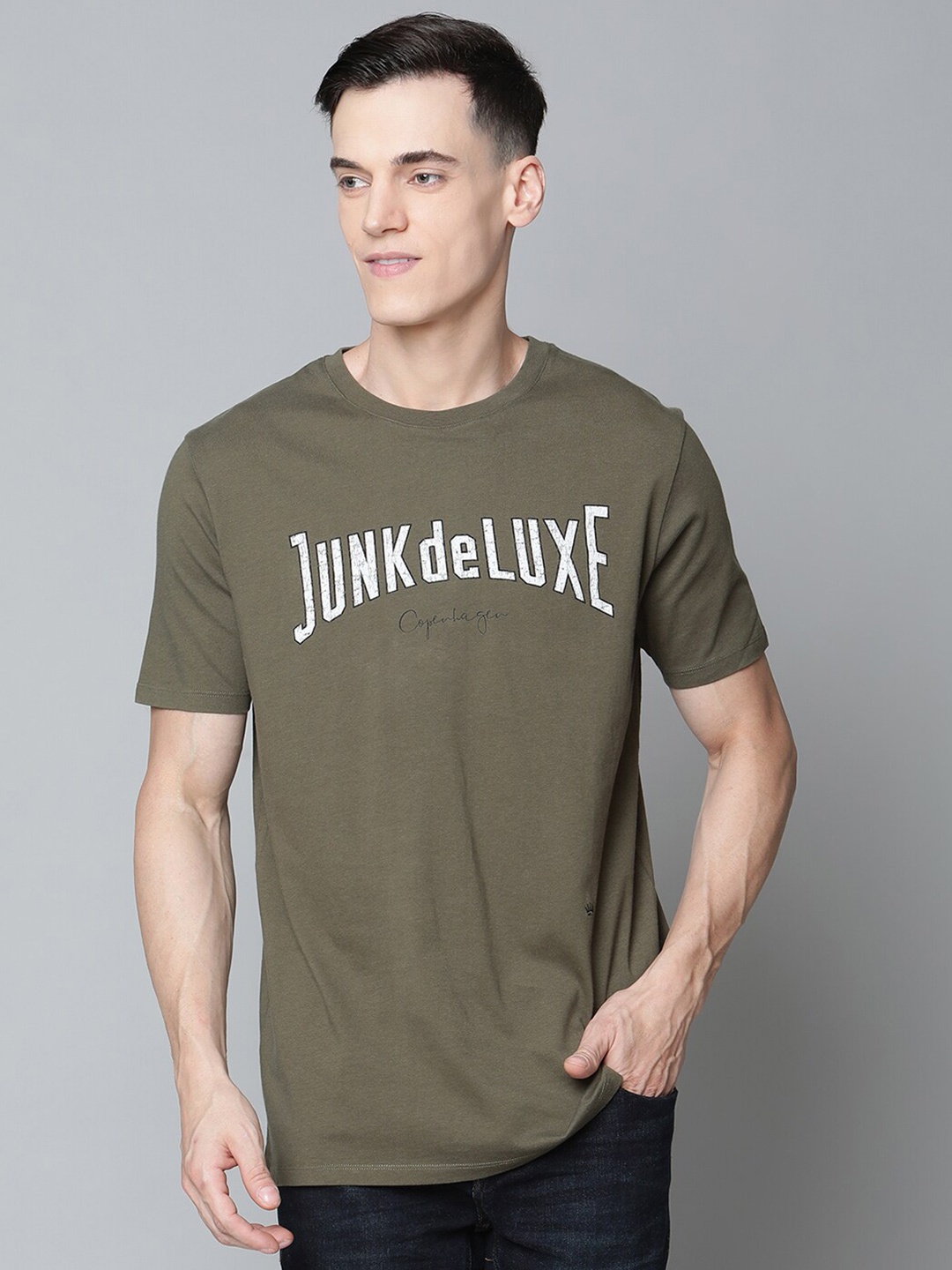 

JUNK de LUXE Men Olive Green Brand Logo Printed T-shirt