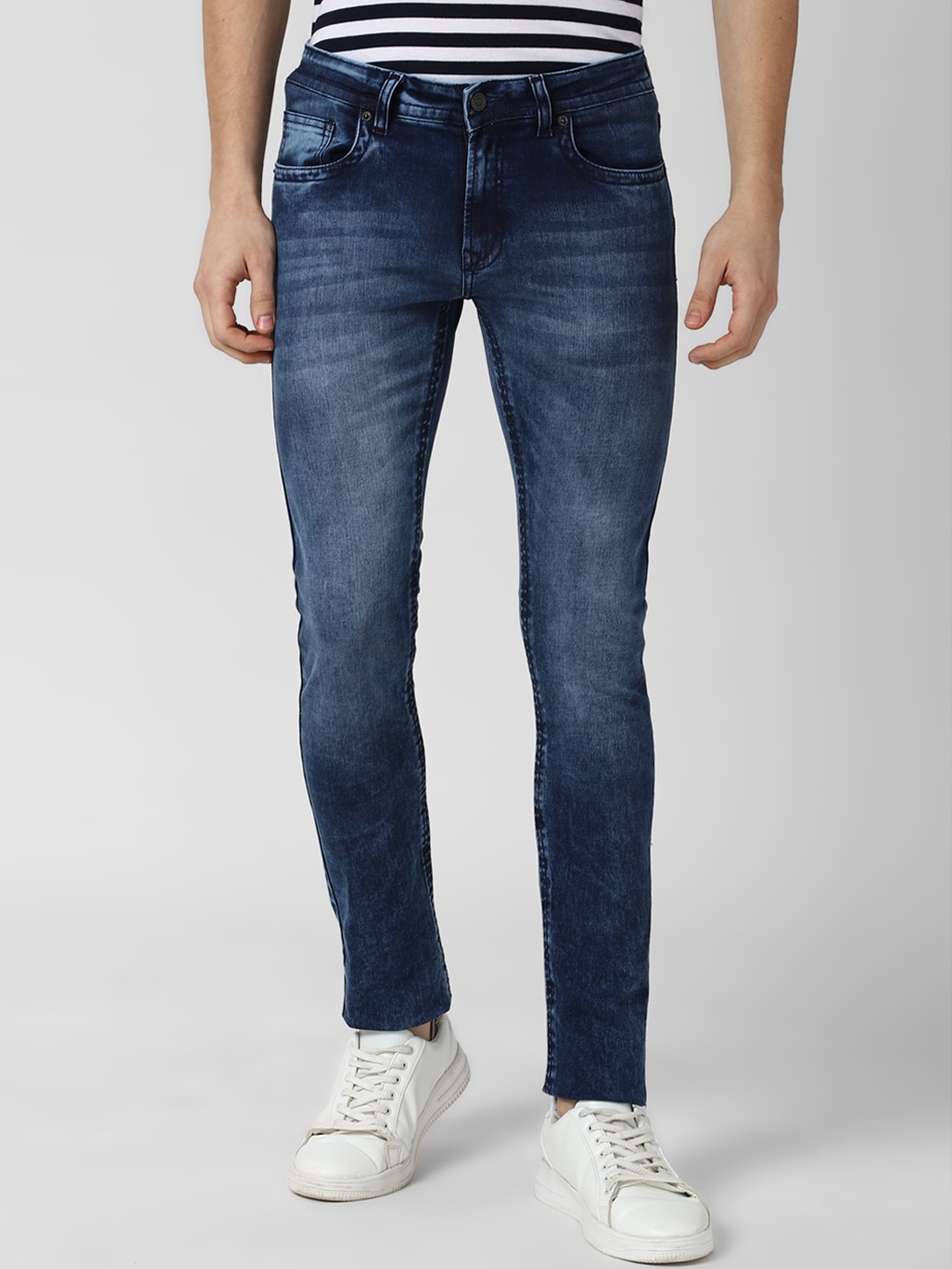 

Peter England Casuals Men Navy Blue Slim Fit Heavy Fade Jeans