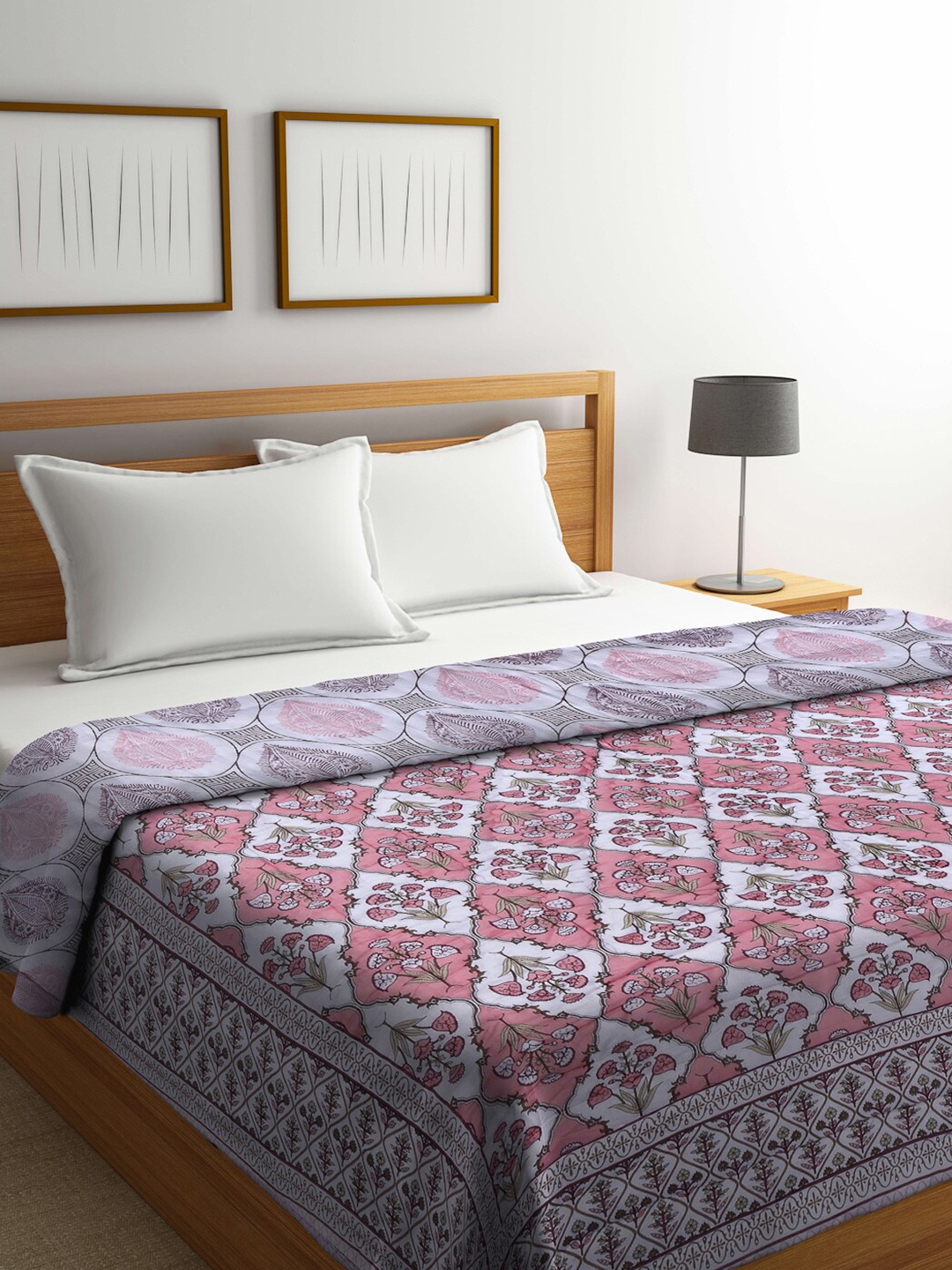 

KLOTTHE Pink & White Floral Printed Cotton Mild Winter 553 GSM Double Bed Quilt