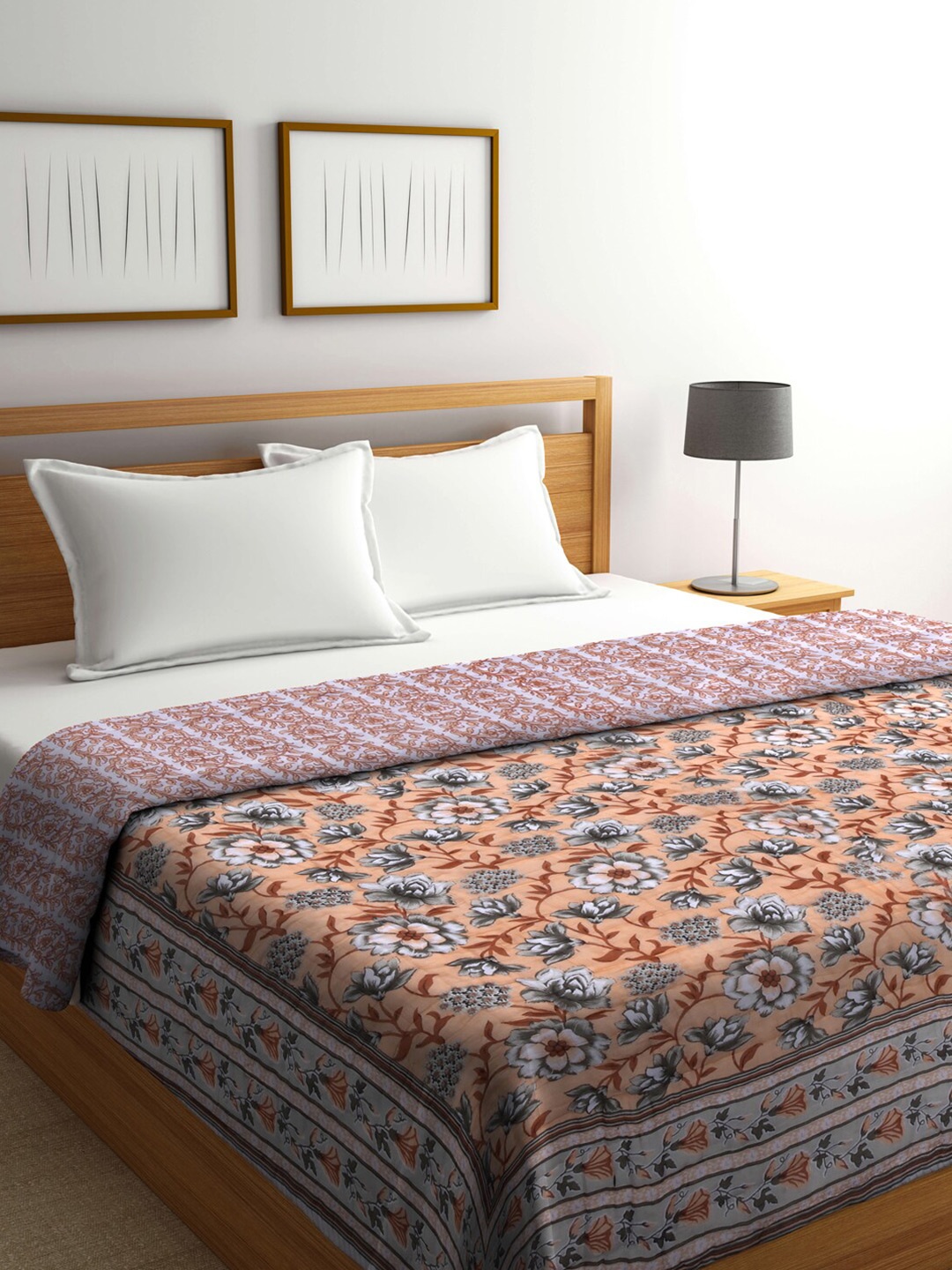 

KLOTTHE Orange & White Floral Mild Winter 553 GSM Cotton Double Bed Quilt