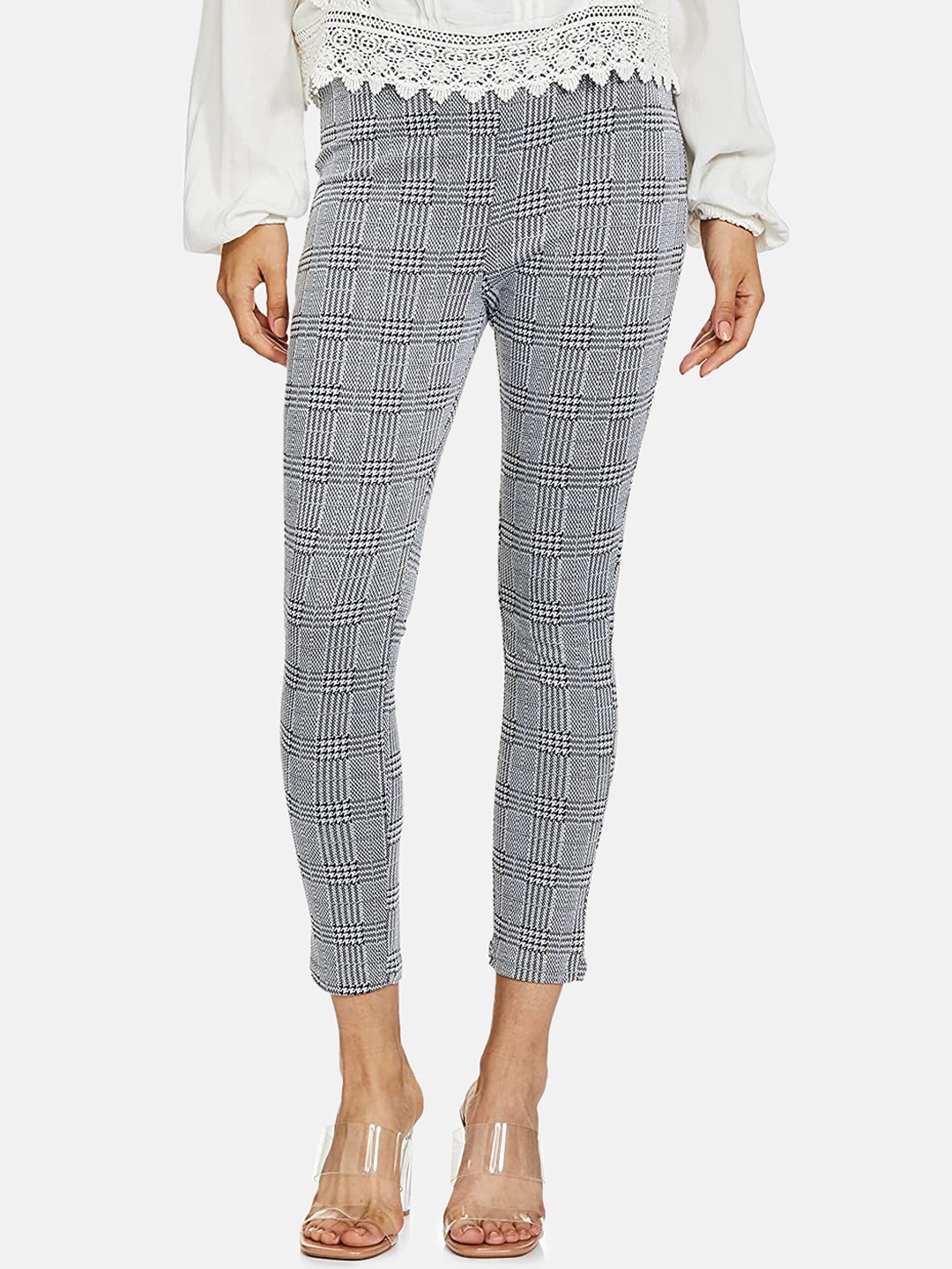 

IVOC Women White & Black Checked Smart Slim Fit Treggings